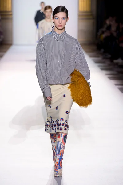 Look 47